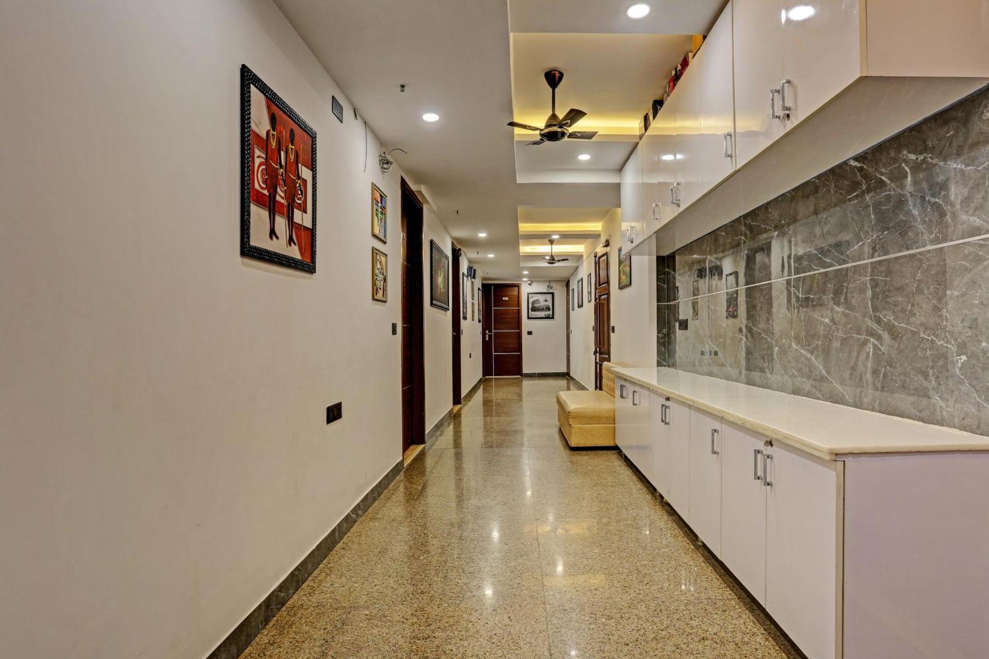O Golden Eye Hotel